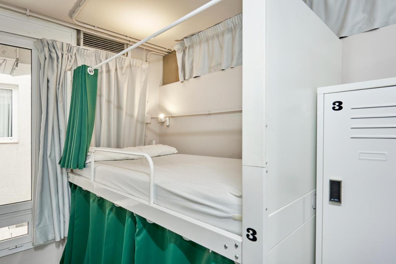 Hola Hostal Eixample Барселона Экстерьер фото